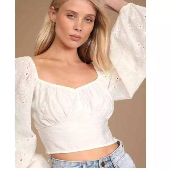 LuLu's Eagerly Anticipate White Embroidered Long Sleeves Floral Crop Top Sz SX - Picture 2 of 12